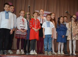 Концерт до Дня Матері